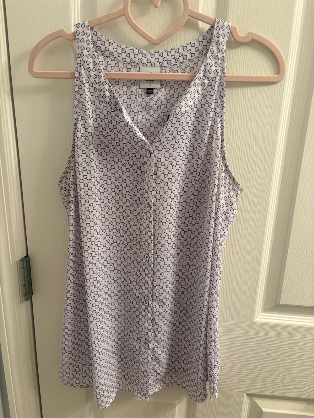 Flowy top cabi